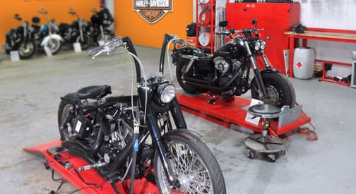 Was Kostet Eine Große Inspektion Bei Harley Davidson Custom Bikes aus Isernhagen bei Hannover | Harley-Davidson